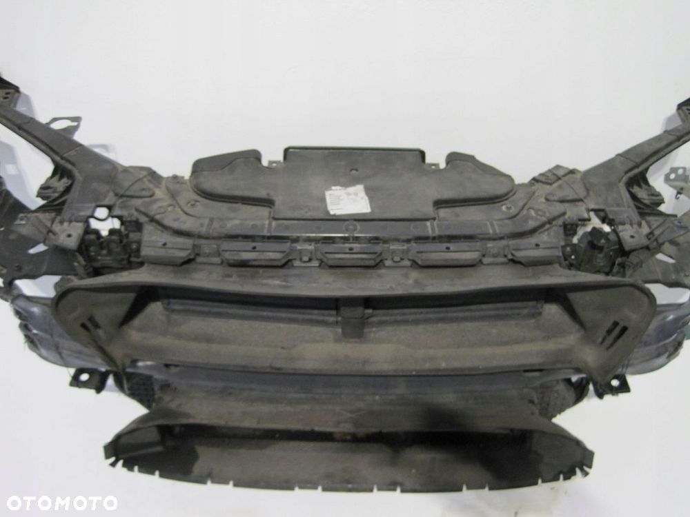 Pas przedni chłodnice VOLVO V40 1,6D AUTO 14R - 2