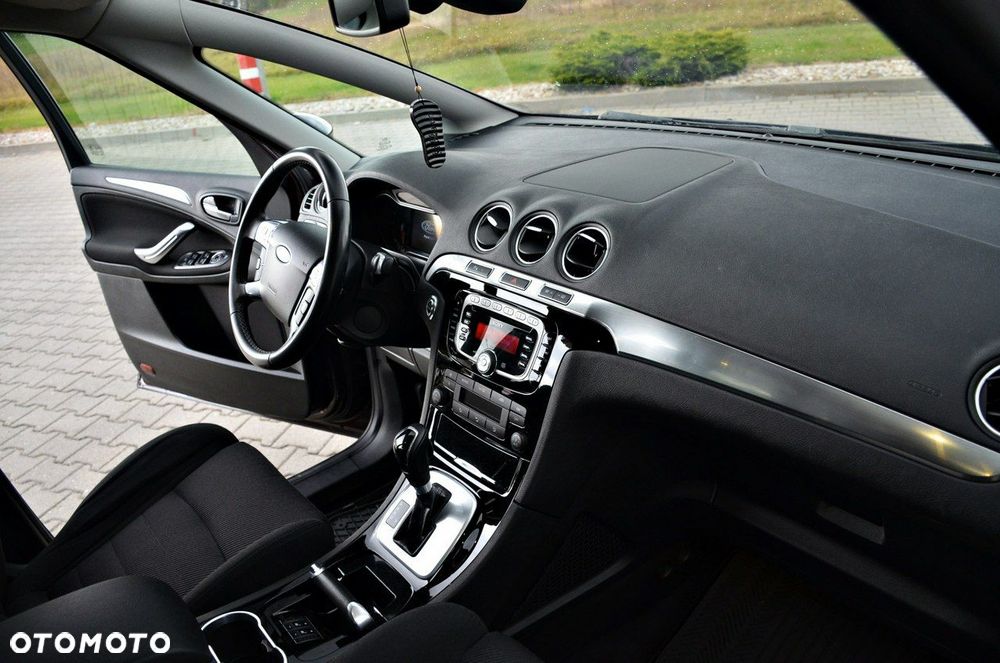 Ford S-Max - 22