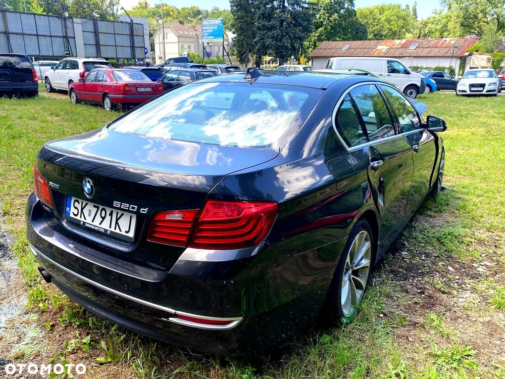 BMW Seria 5 520d xDrive Luxury Line - 4