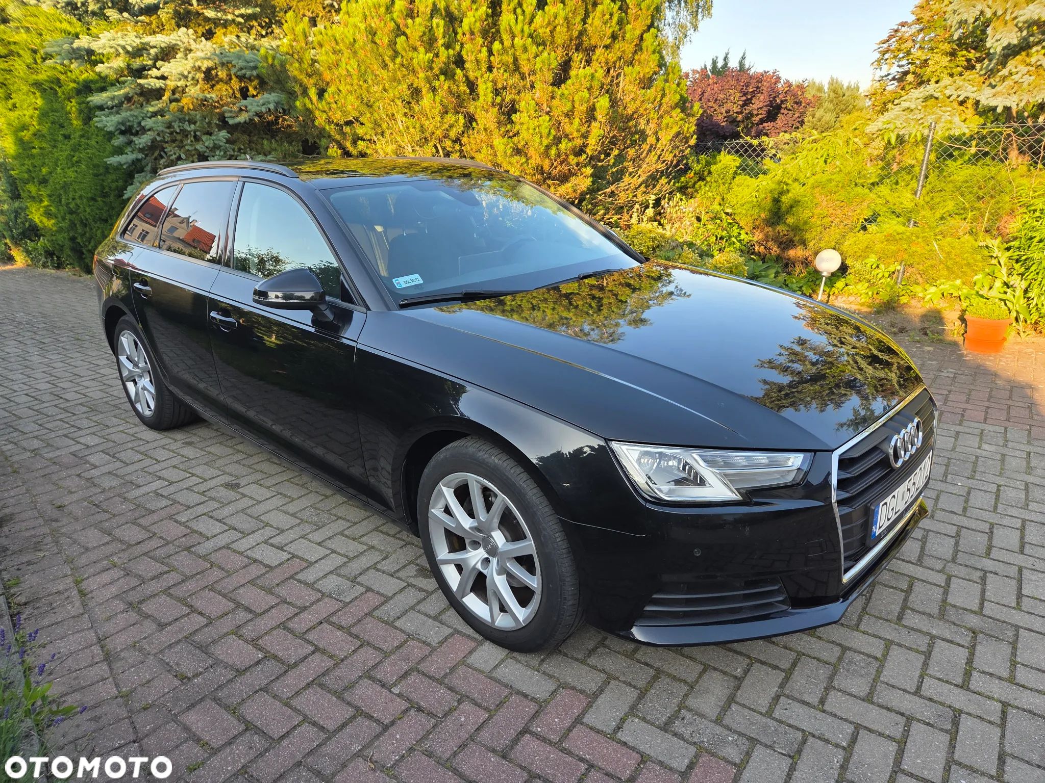 Audi A4 2.0 TDI S tronic - 1