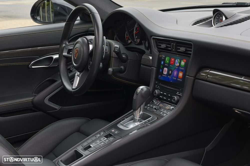 Porsche 911 Série F - 10