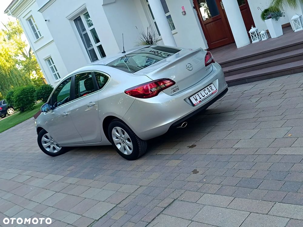 Opel Astra 1.4 T Energy EU6 - 37