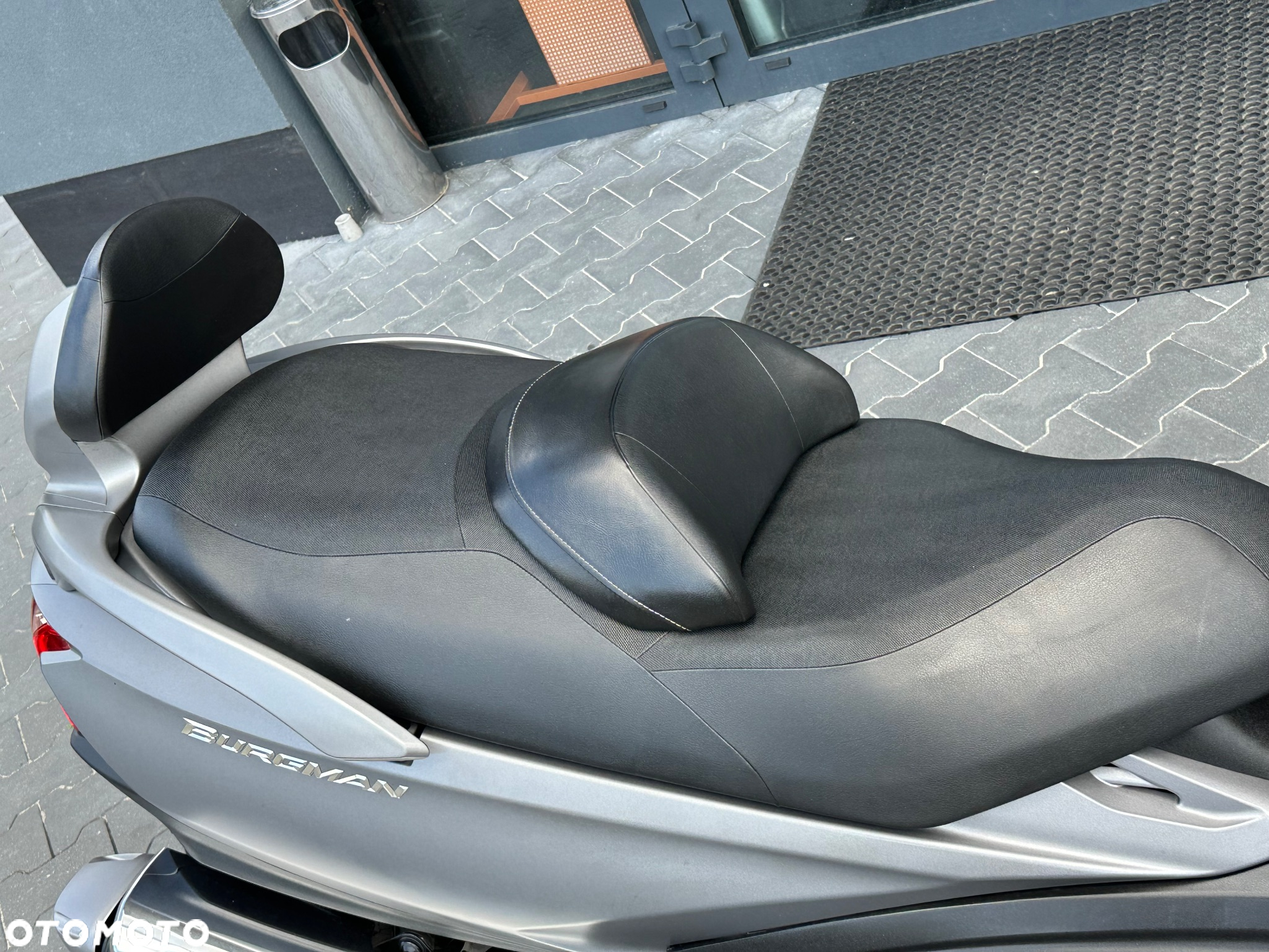 Suzuki Burgman - 13