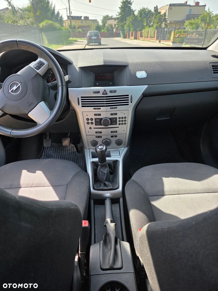 Opel Astra 1.6 - 12