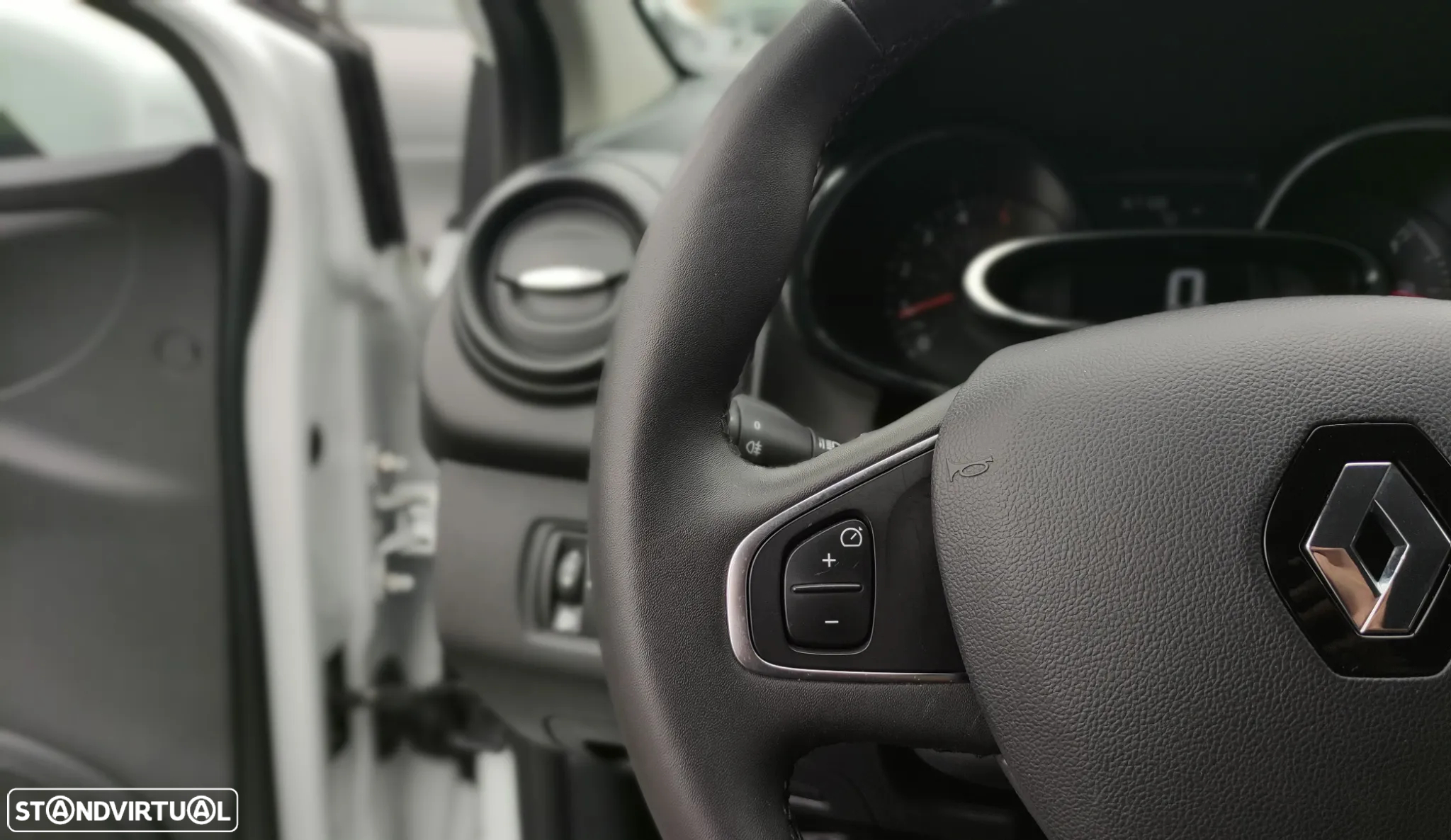 Renault Clio 1.5 dCi Zen - 20