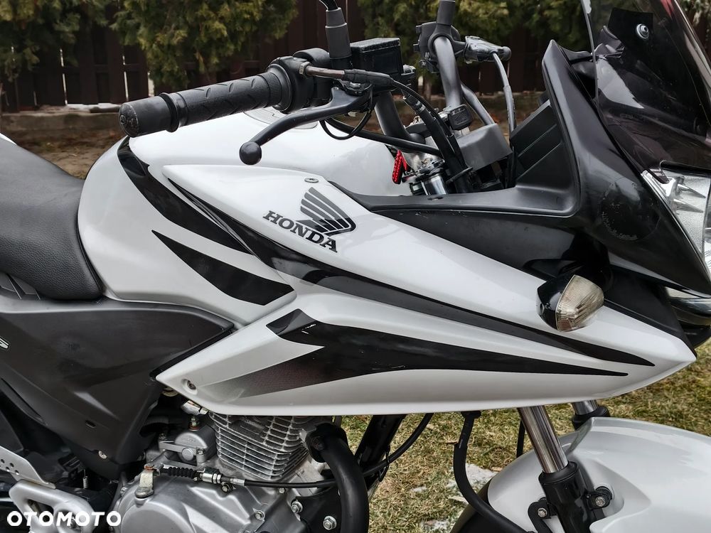 Honda CBF - 12