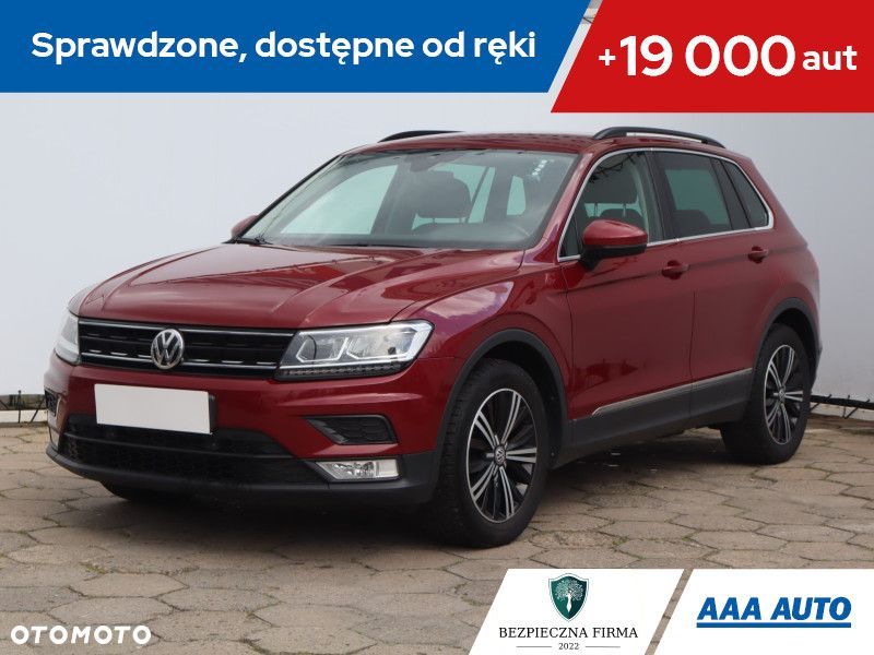 Volkswagen Tiguan - 1