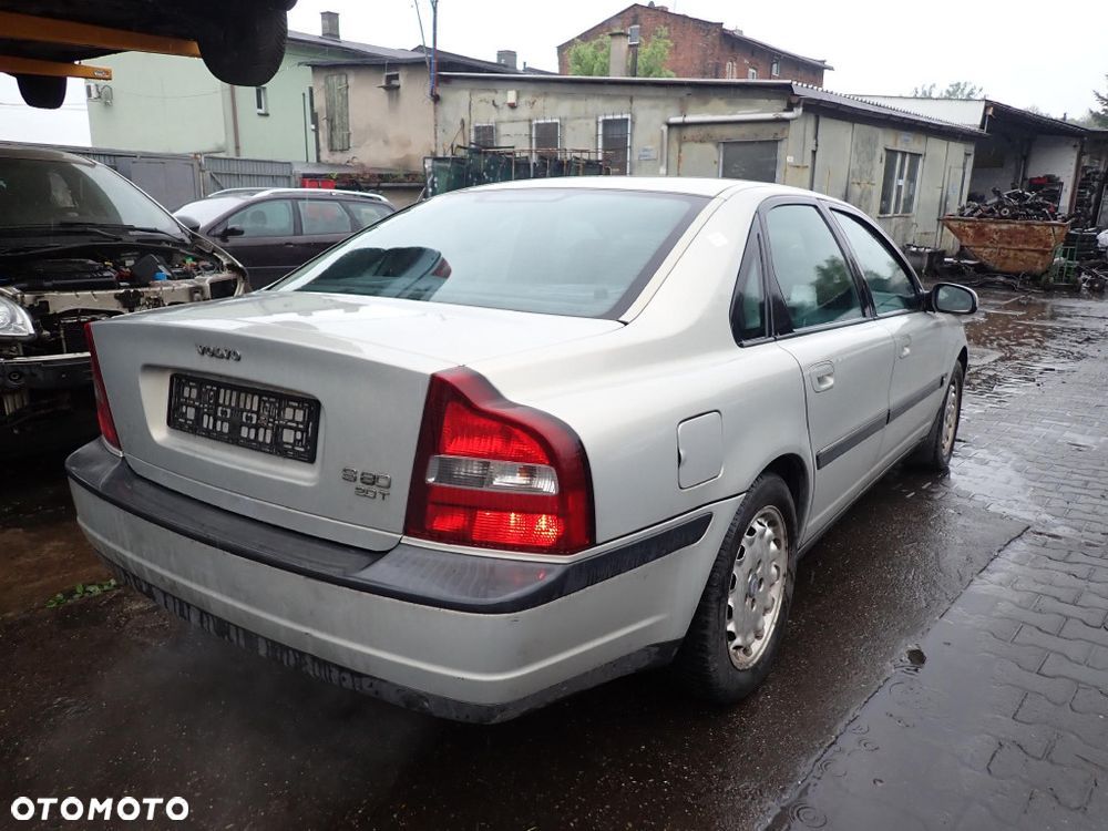 CZĘŚCI - Volvo S80 I 2,0 T 163KM B5204T4 FILM SEDAN M56 lakier 443-46 2000r. INDEX - 10058 - 4