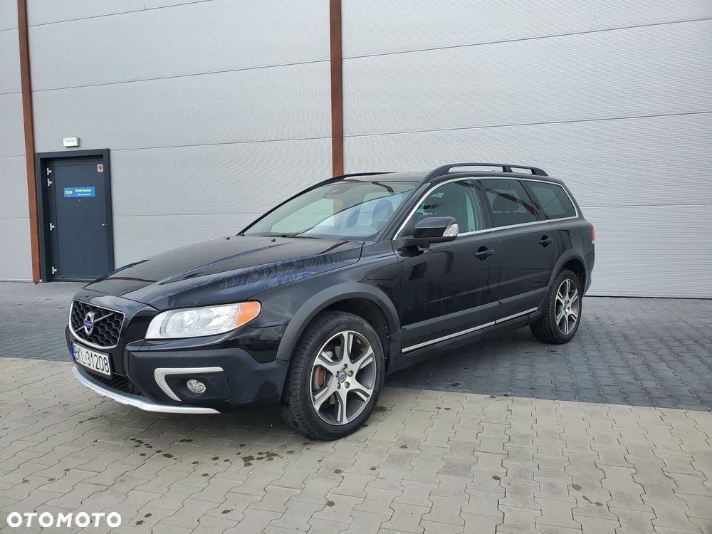 Volvo XC 70 T6 AWD Momentum - 1