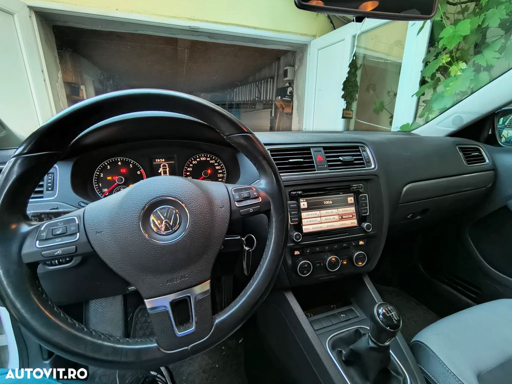Volkswagen Jetta 1.4 TSI Highline - 5