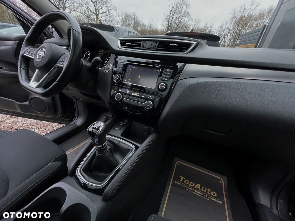 Nissan Qashqai 1.2 DIG-T N-Connecta EU6 - 17