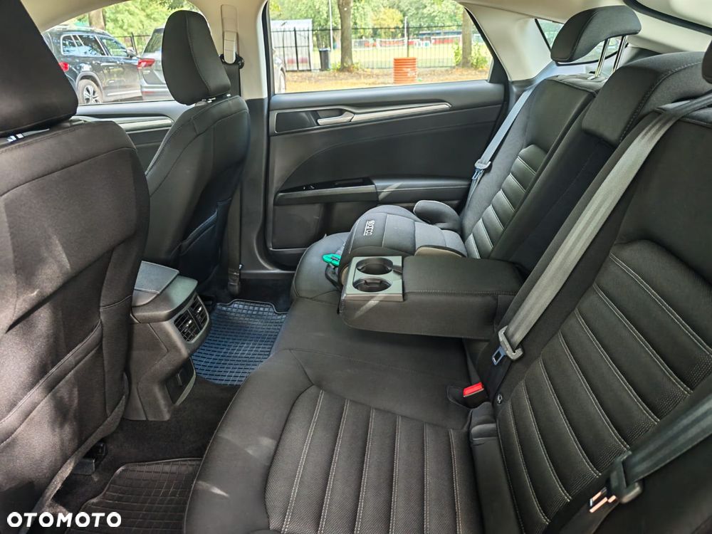 Ford Mondeo 1.5 EcoBoost Trend - 25