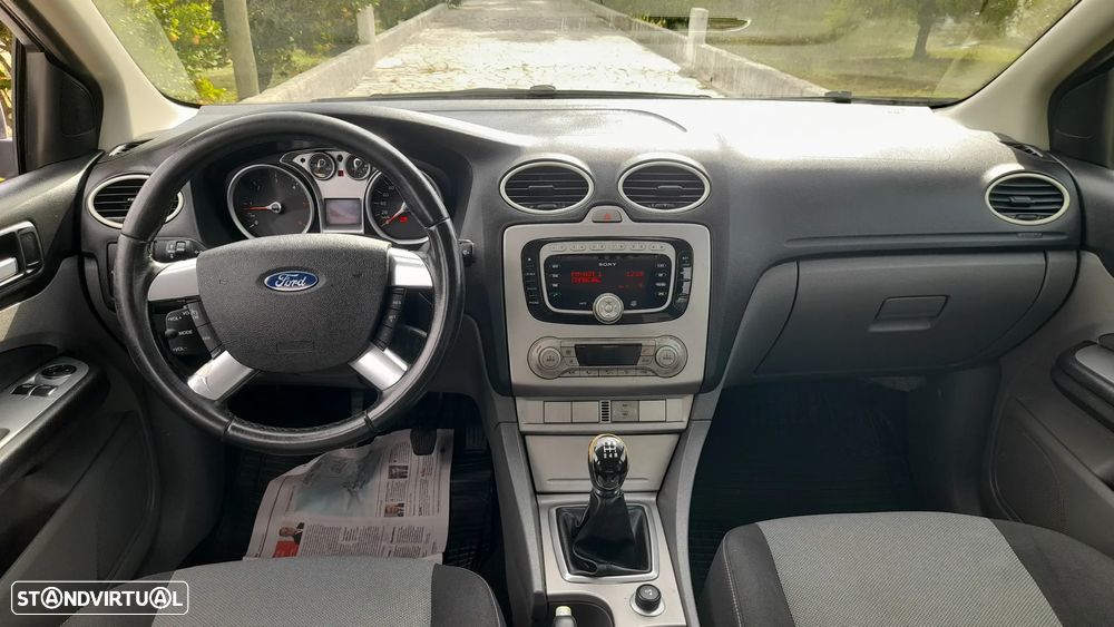 Ford Focus SW 1.6 TDCi DPF Trend - 16