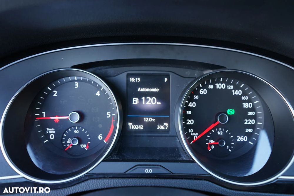 Volkswagen Passat 2.0 TDI DSG Highline - 16