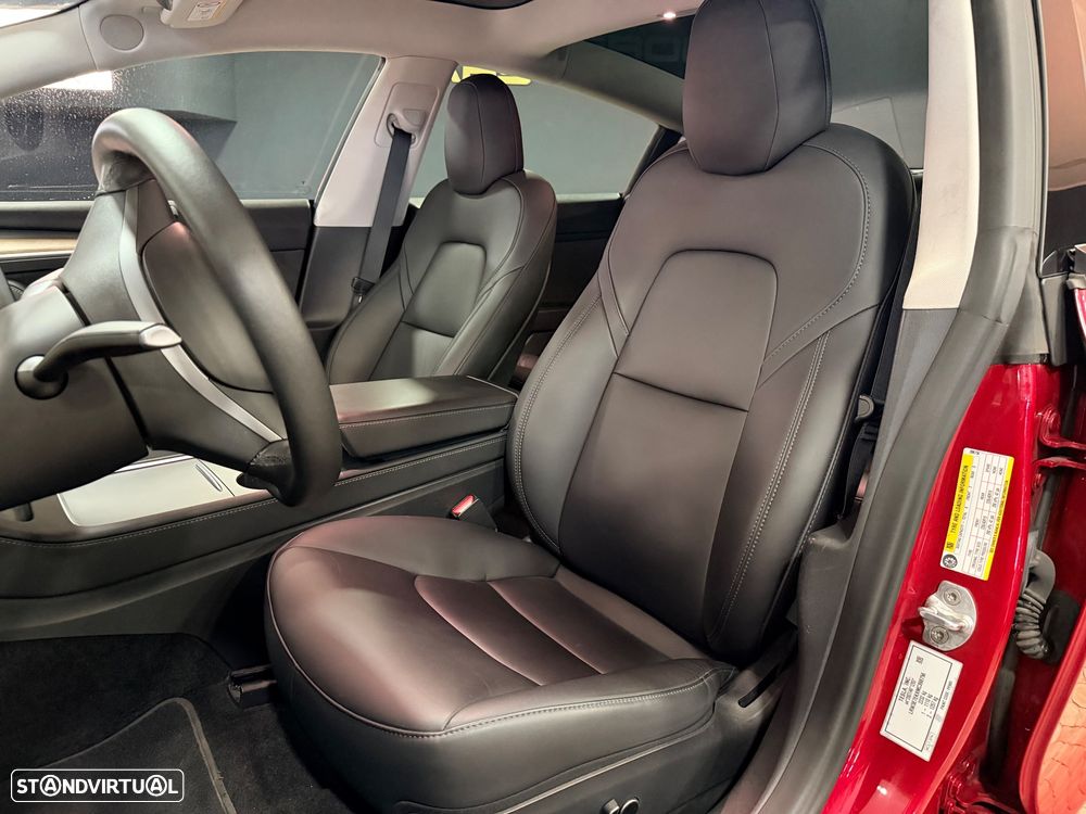 Tesla Model 3 Long Range AWD Dual Motor — fotografia 2