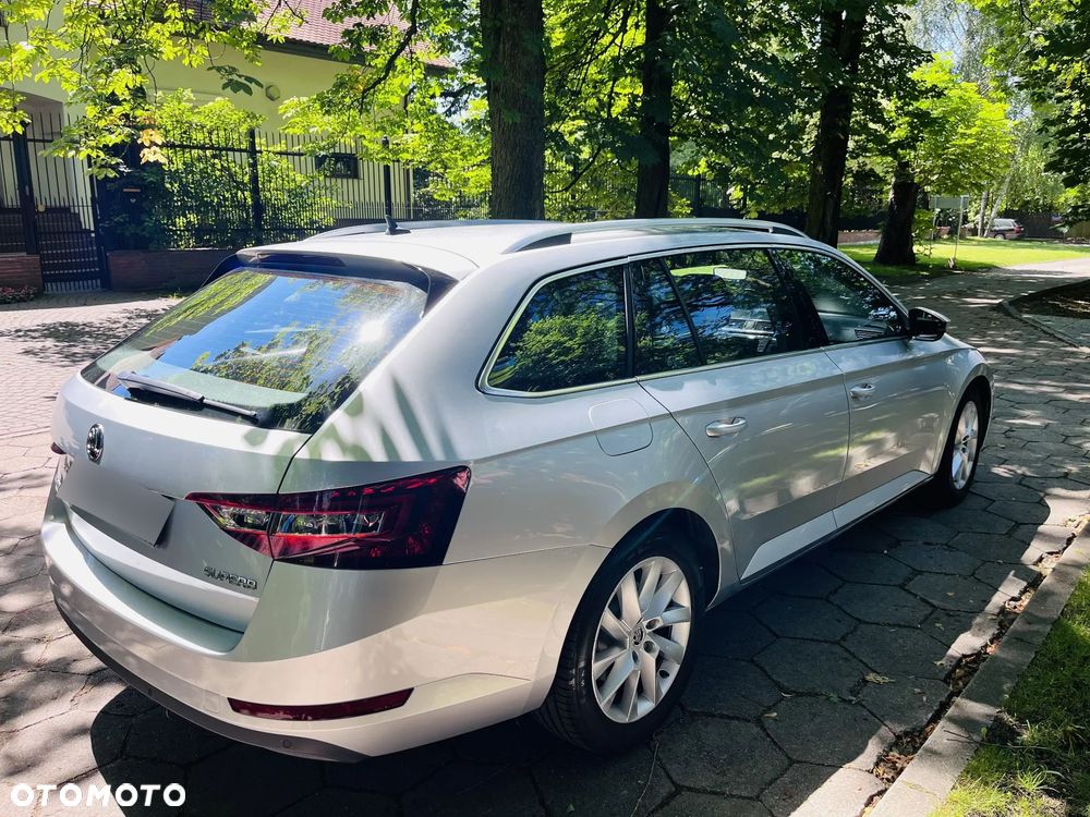 Skoda Superb 2.0 TDI Style - 3
