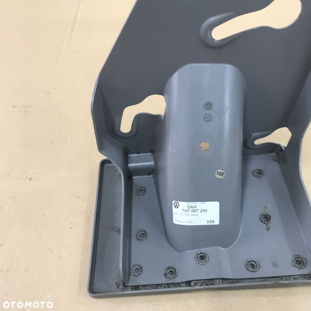 VW T5 OSŁONA ZAŚLEPKA KANAPY TYŁ LEWA 7H7067299 - 8