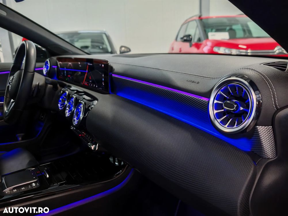 Mercedes-Benz CLA 250 e 8G-DCT - 19