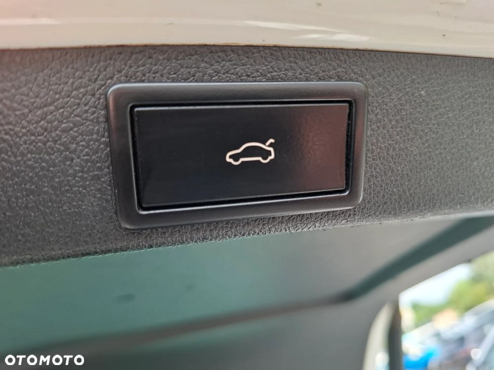 Skoda Octavia 2.0 TDI RS DSG - 15