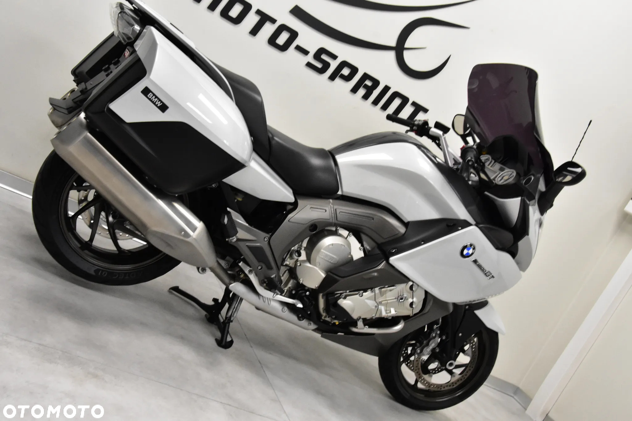 BMW K - 9