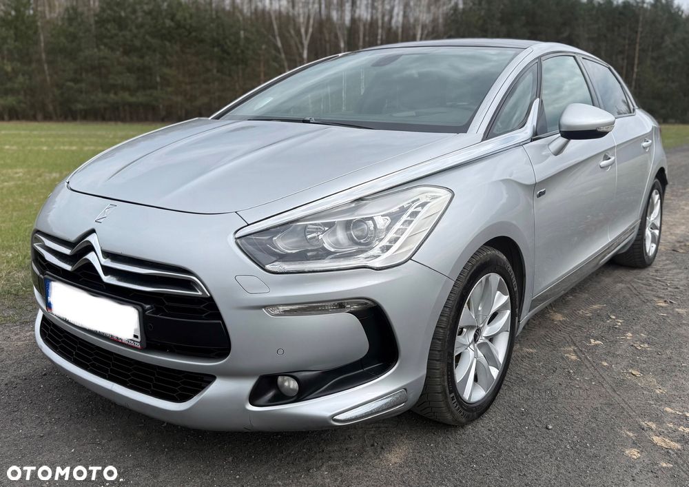 Citroën DS5 2.0 HDi Hybrid4 SoChic MCP - 2
