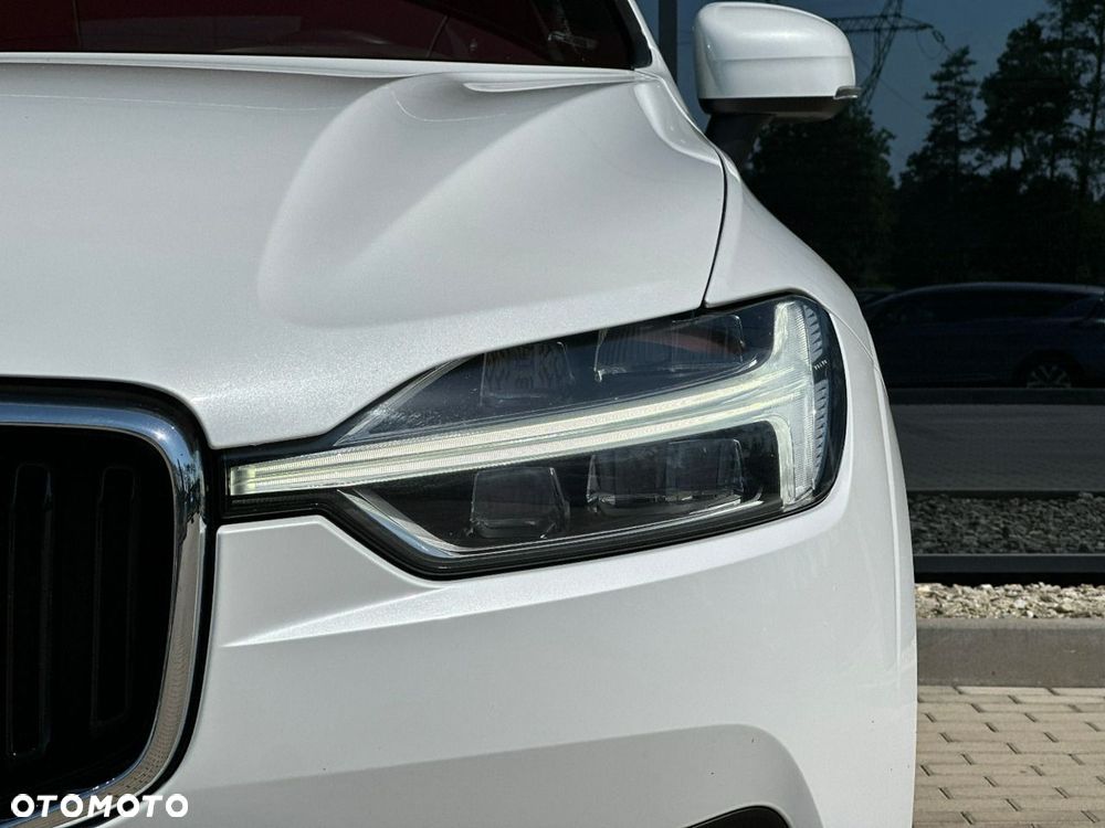 Volvo XC 60 B4 D AWD Geartronic Momentum Pro - 6