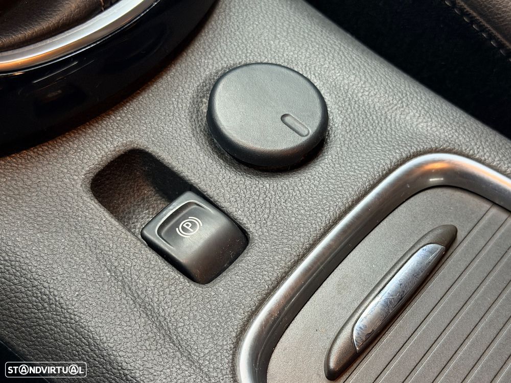 Opel Astra 1.6 CDTI Dynamic S/S - 24