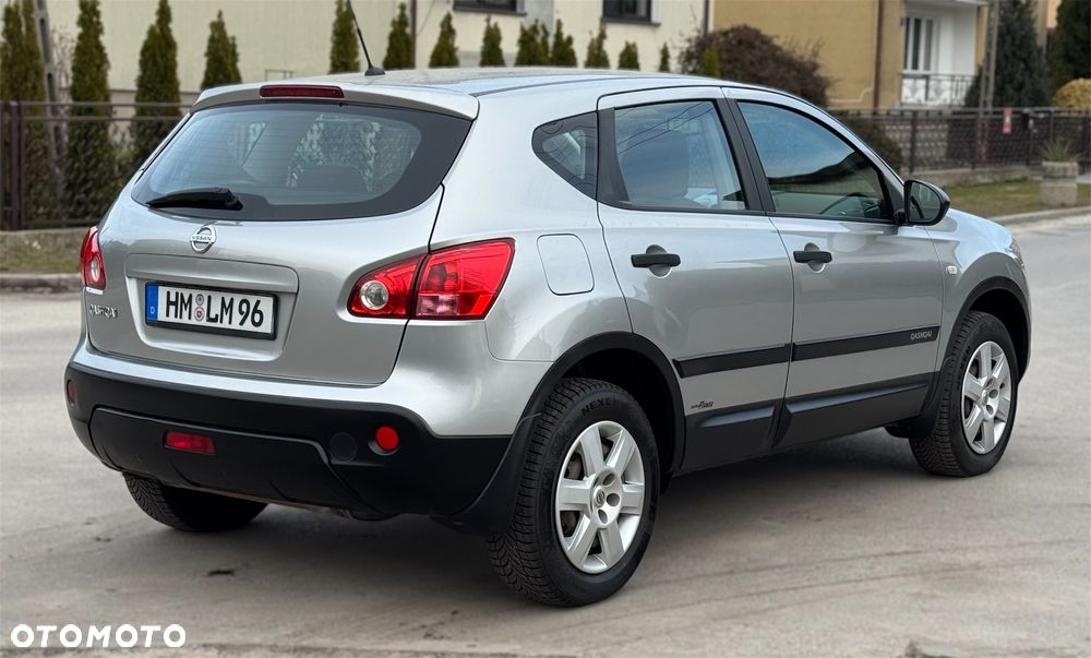 Nissan Qashqai 2.0 4x4 visia - 5