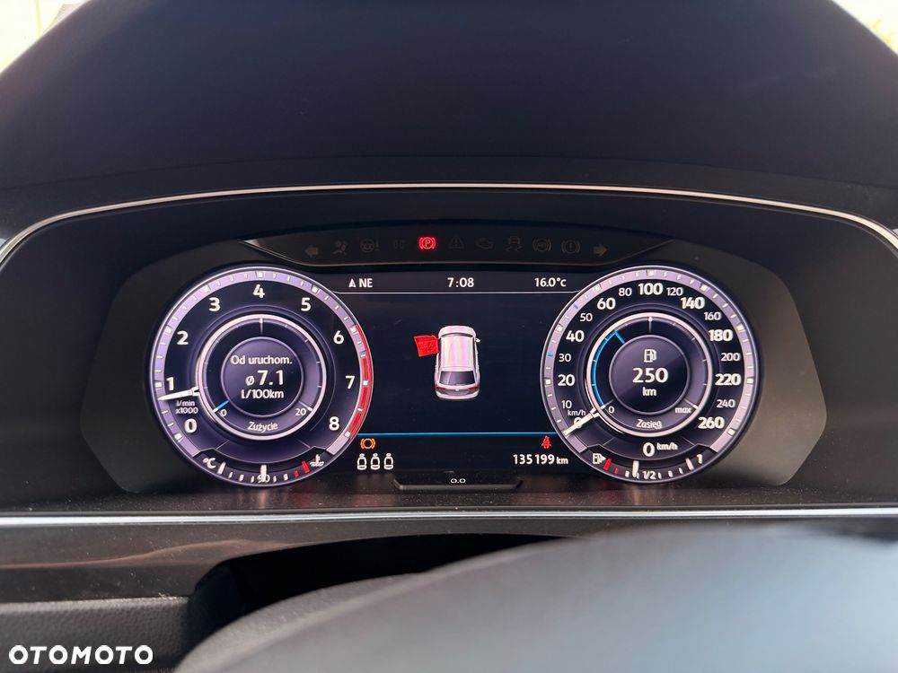 Volkswagen Tiguan - 18