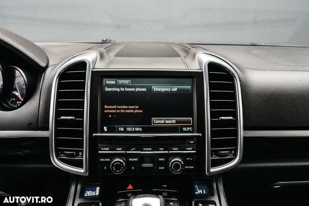 Porsche Cayenne 3.0 L V6 - 22