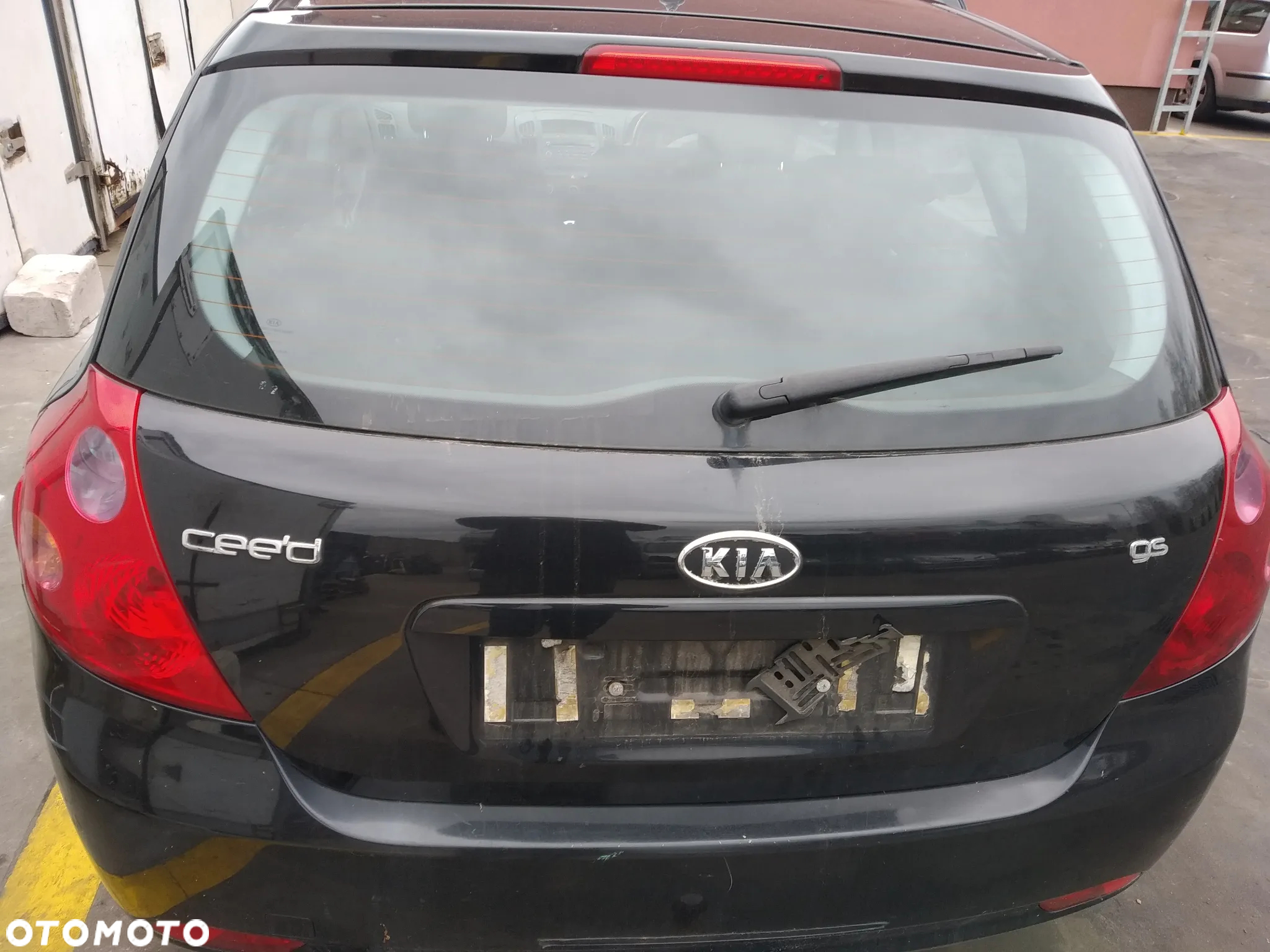KIA CEED I 1.6 CRDI 06 - 09 - DRZWI PRZÓD TYL LEWE PRAWE UK 1K - 17