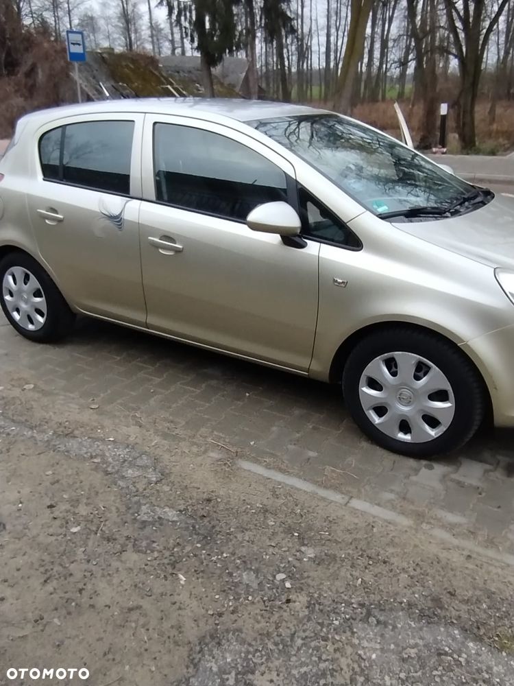 Opel Corsa 1.2 16V Innovation - 2