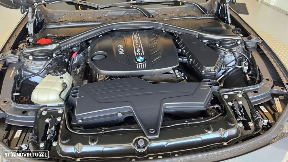 BMW 320 d Auto Pack M - 27