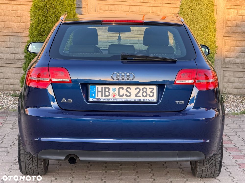 Audi A3 Sportback 2.0 TDI DPF Ambiente - 11