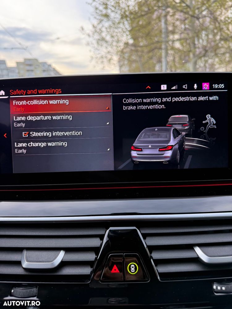 BMW Seria 5 520d Aut. Luxury Line - 16