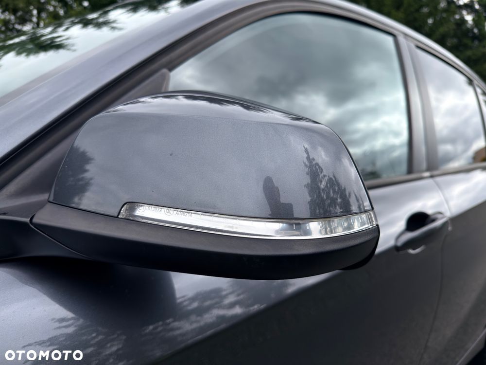BMW Seria 1 118i Sport Line - 16