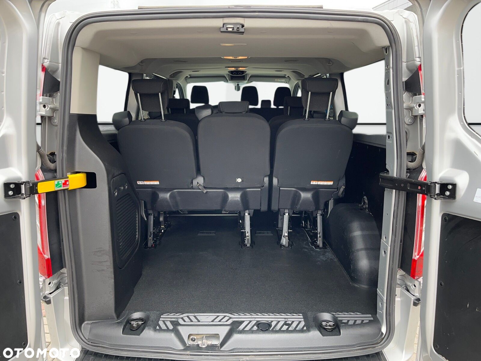 Ford Transit Custom - 13