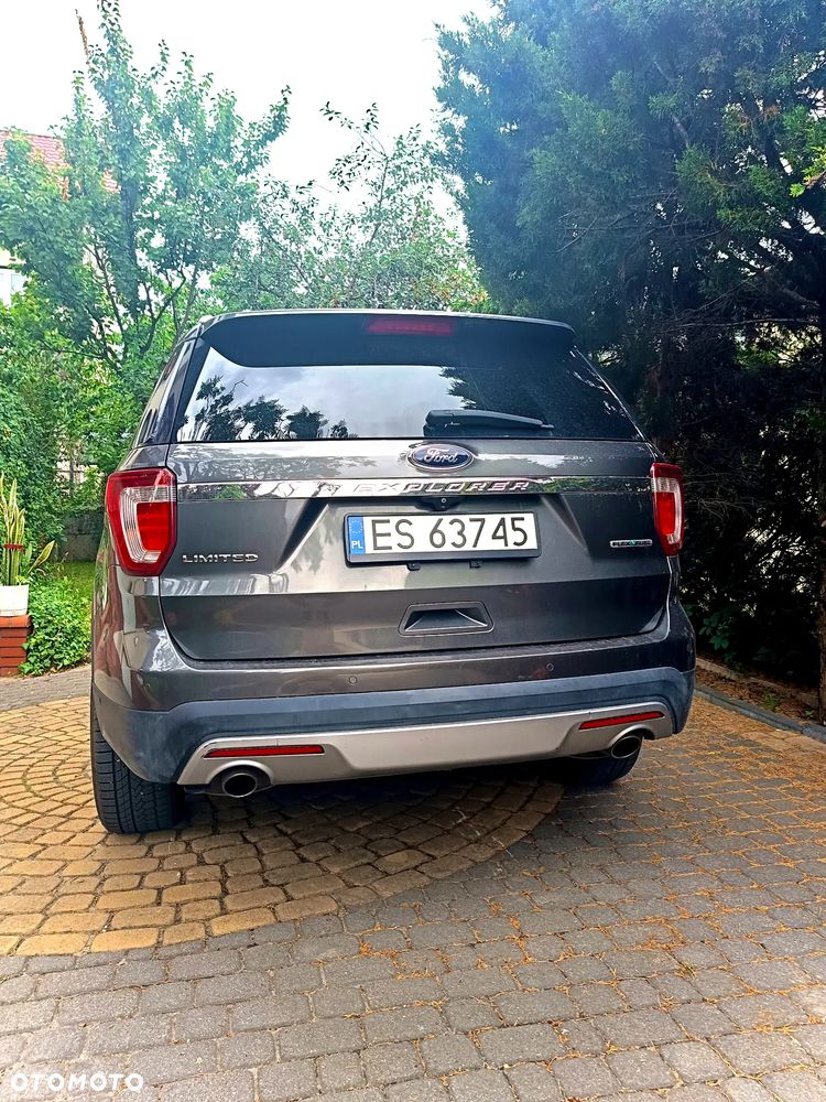 Ford Explorer - 4