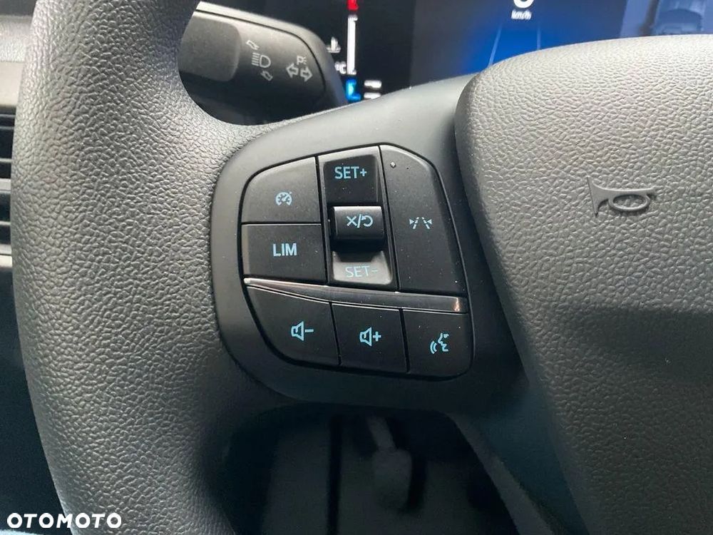 Ford Transit Courier 100KM - 16