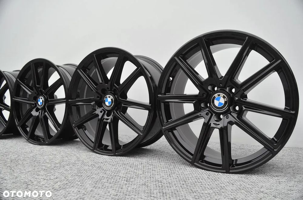 Felgi 8x18 5x112 BMW G20 G22 X3 G01 G02 G42 X2 F39 U10 G30 G60 G70 G11 - 8