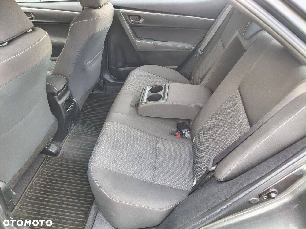 Toyota Corolla - 18
