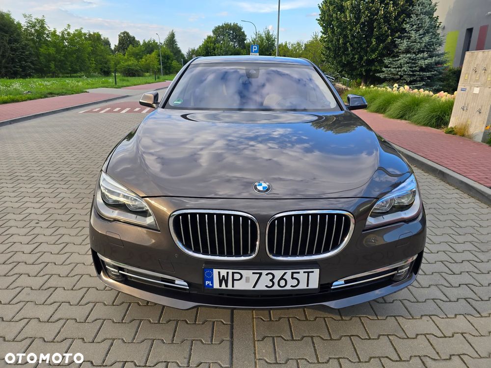BMW Seria 7 750d xDrive Blue Performance Edition Exclusive - 37