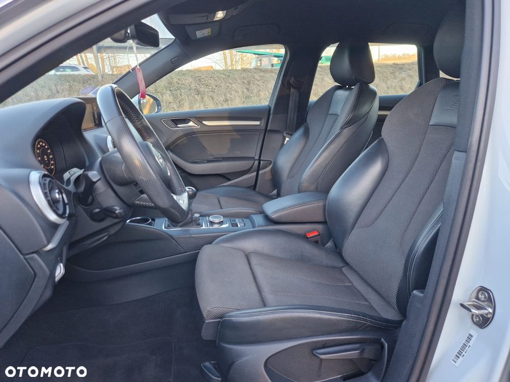 Audi A3 Sportback - 15