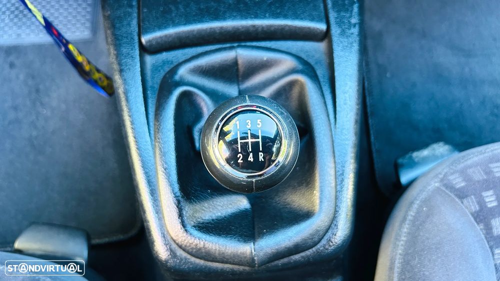 VW Passat - 13