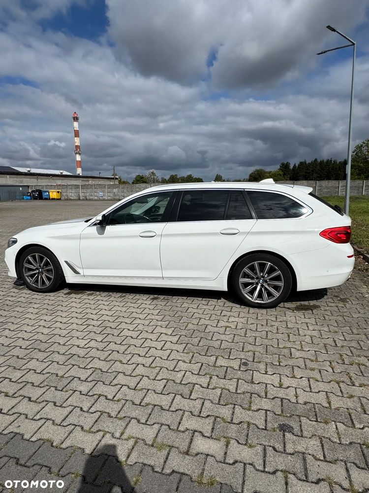 BMW Seria 5 530i xDrive - 7