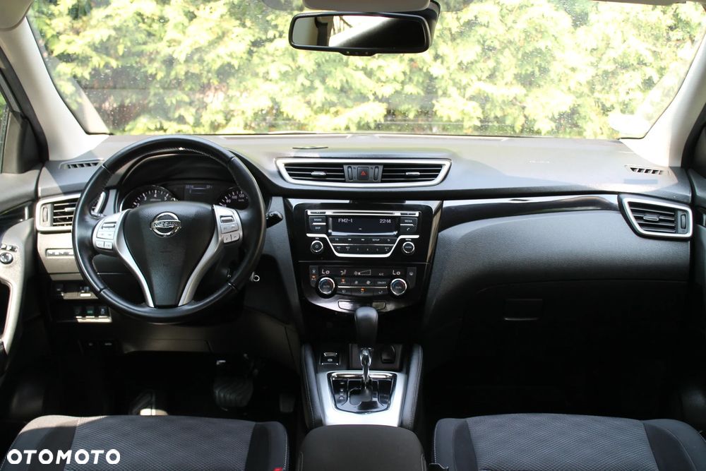 Nissan Qashqai 1.2 DIG-T Tekna Xtronic - 6