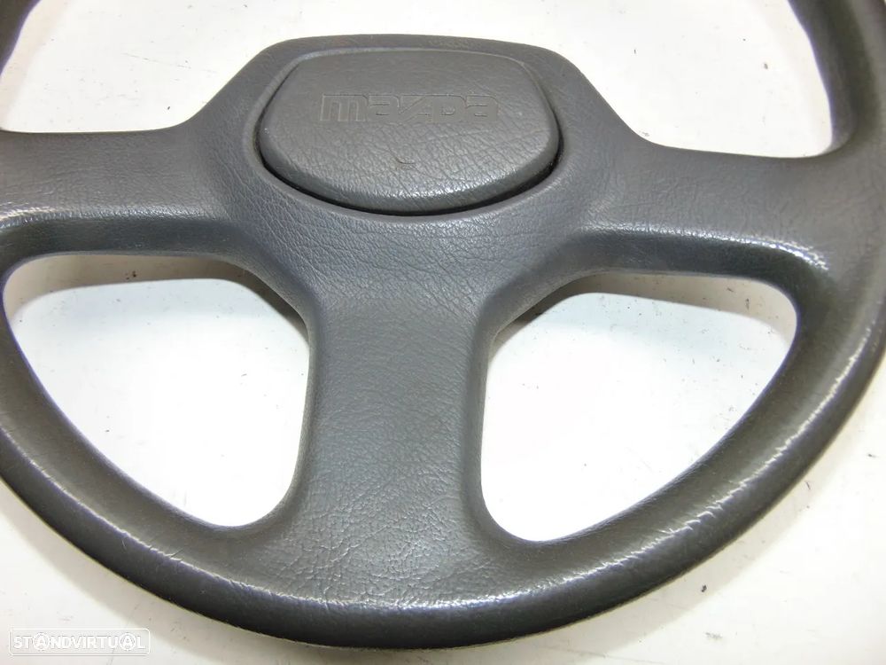 Mazda 626/Mazda 323 volante - 3