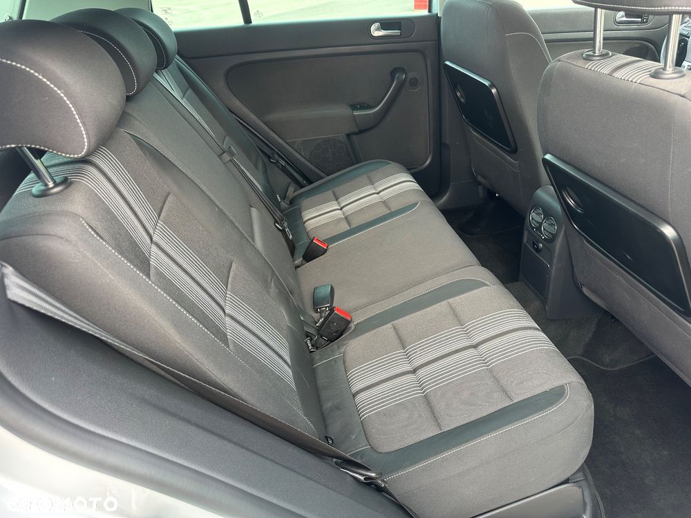 Volkswagen Golf Plus 2.0 TDI DPF MATCH - 13