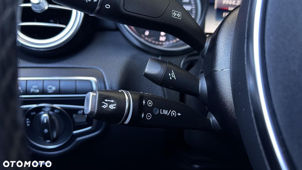 Mercedes-Benz GLC - 16