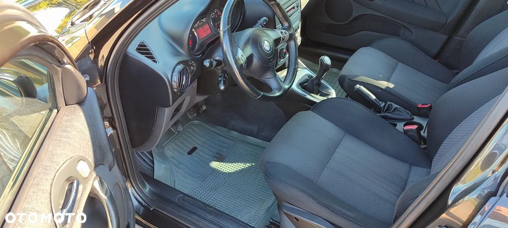 Alfa Romeo 147 1.6 Twin Spark ECO Shape - 9
